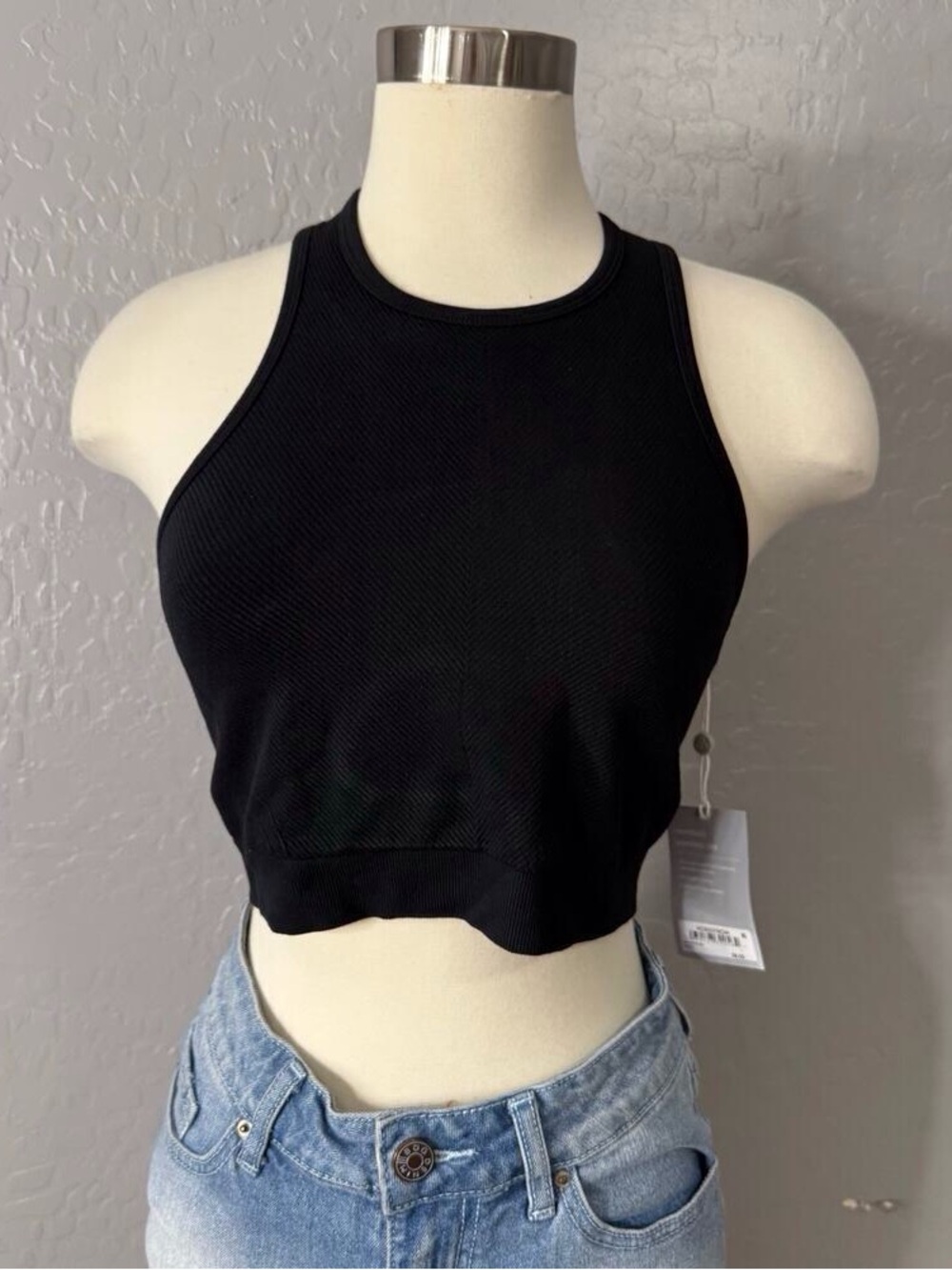 Black Ribbed High-Neck Crop Tank